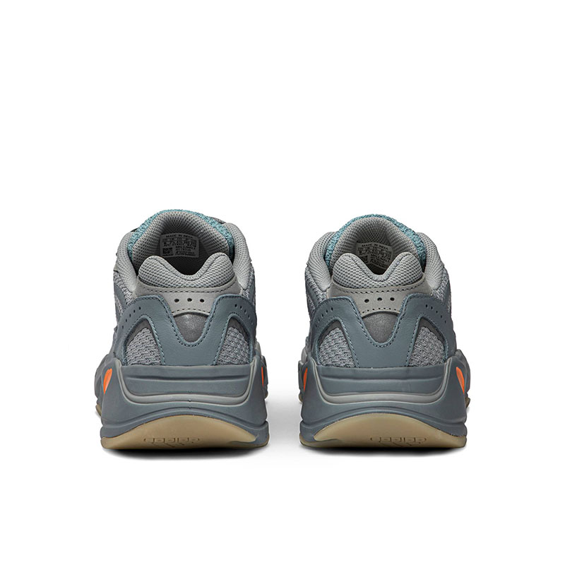 YEEZY BOOST 700 V2 