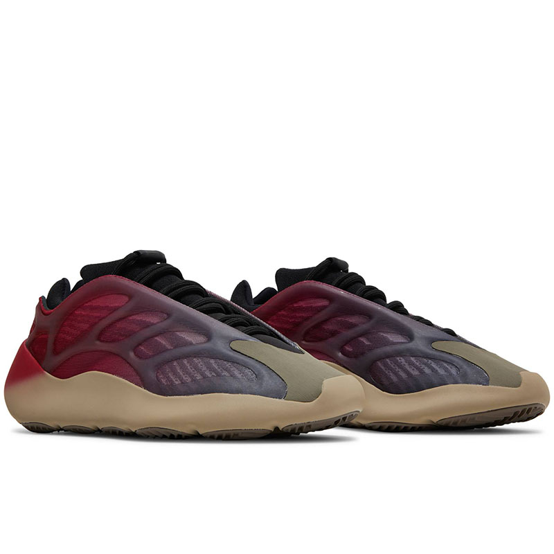 YEEZY 700 V3 