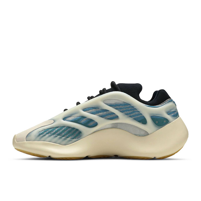 YEEZY 700 V3 
