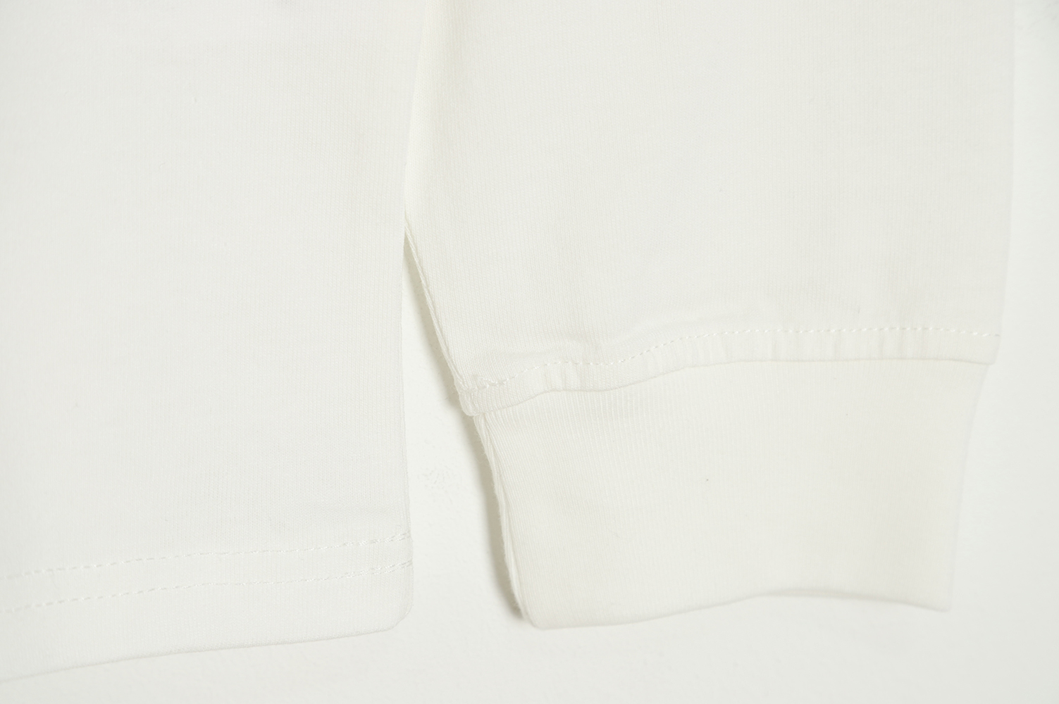 Alexander Wang 22ss small letter print long-sleeved T-shirt
