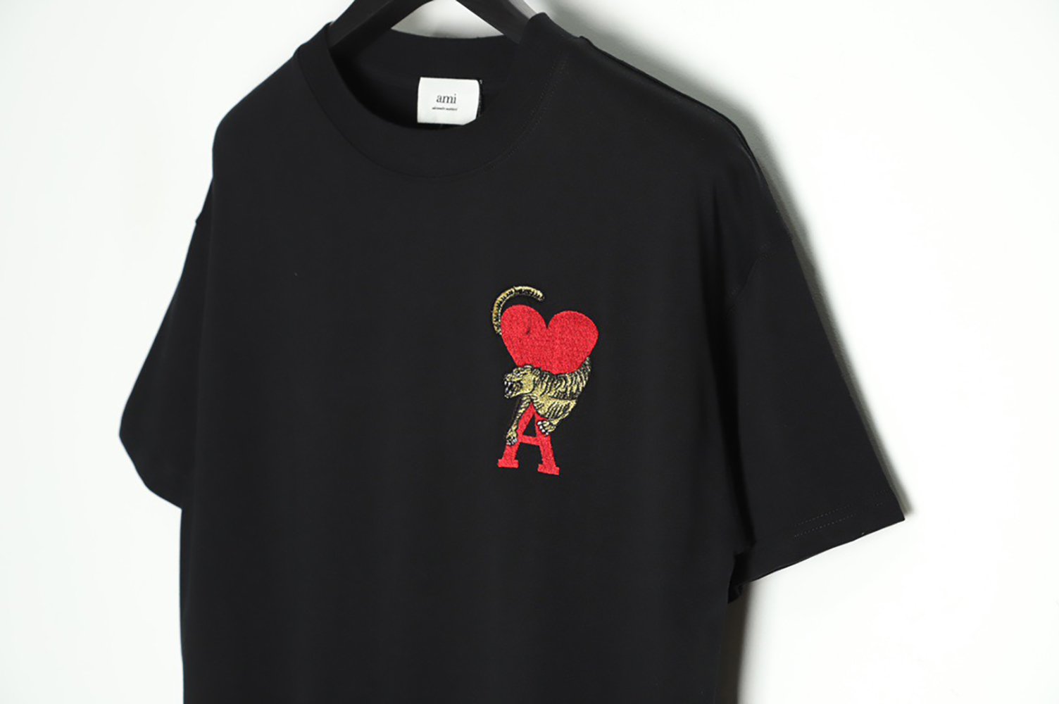AMI PARIS 22SS Year of the Tiger limited love T-Shirt