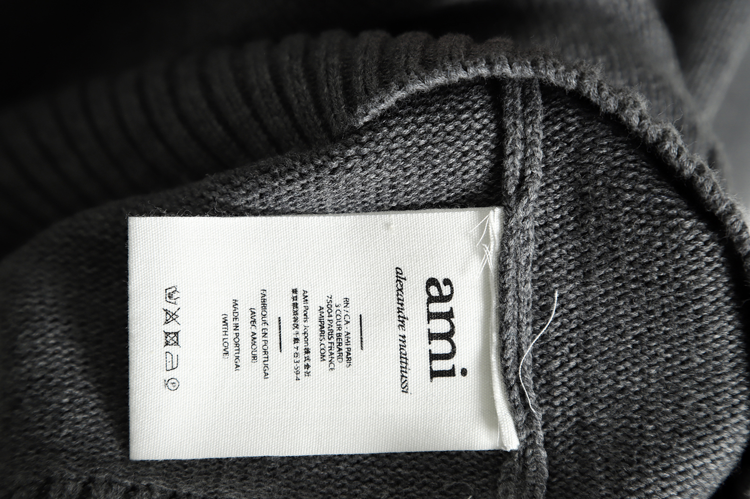 AMI PARIS 21FW Heart Embroidered Round Neck Sweater TSK3