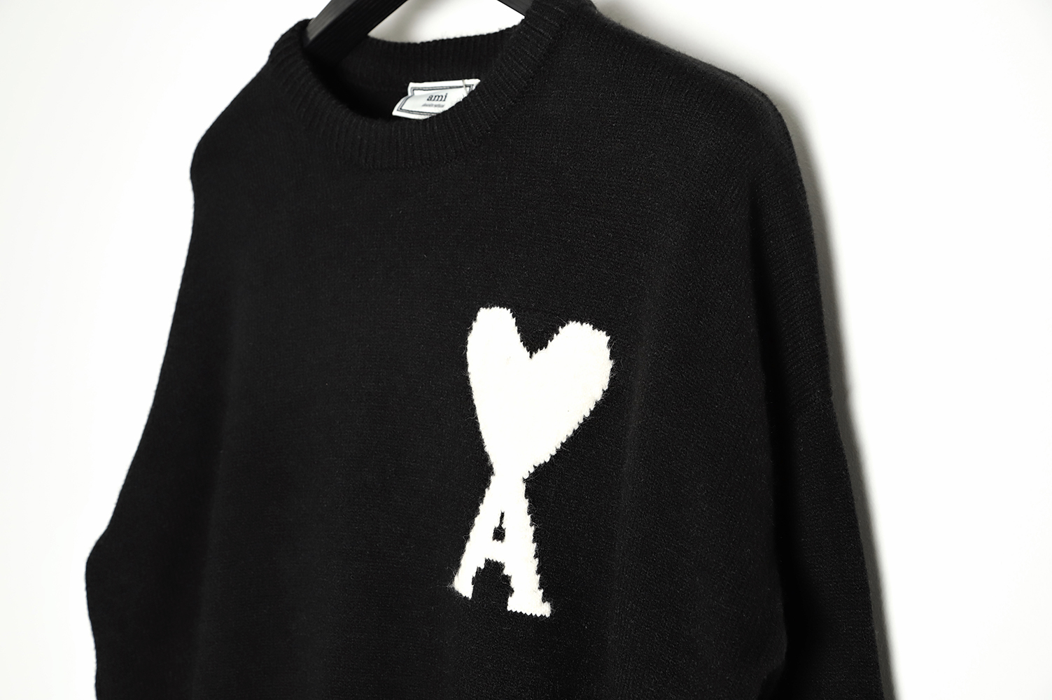 AMI 21 A&W New Love Knitted Cream Round Neck Sweater