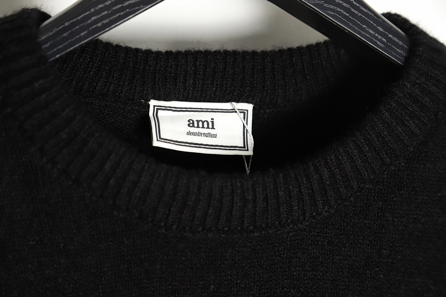 AMI 21 A&W New Love Knitted Cream Round Neck Sweater