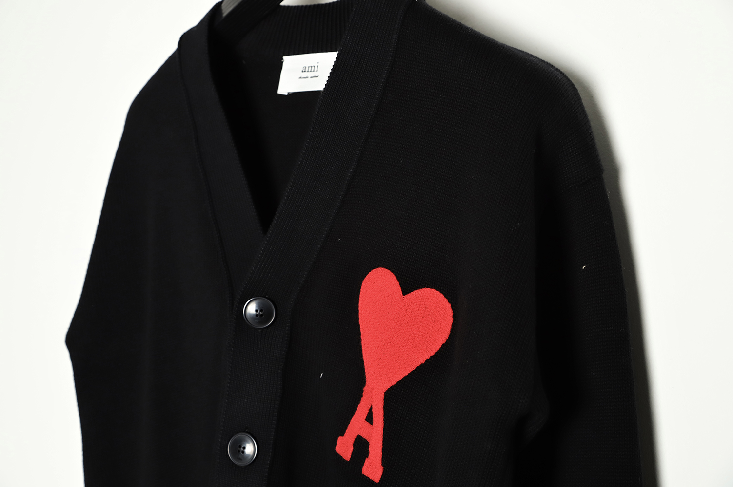 AMI PARIS 21FW Heart Embroidered Sweater Cardigan TSK1