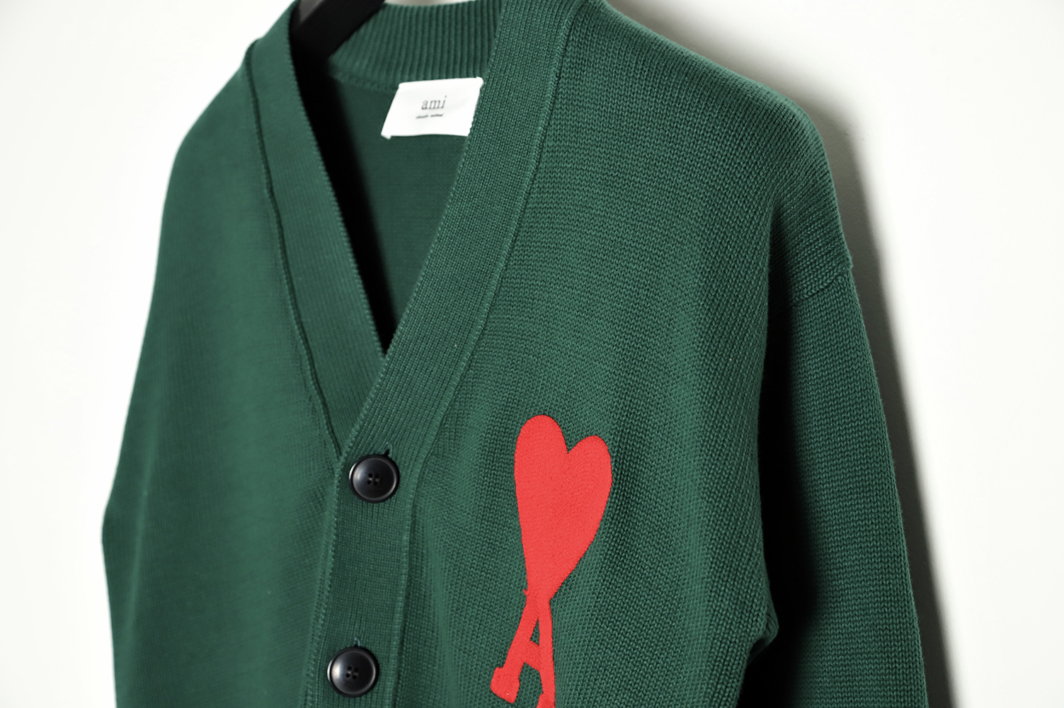 AMI PARIS 21FW Heart Embroidered Sweater Cardigan TSK2