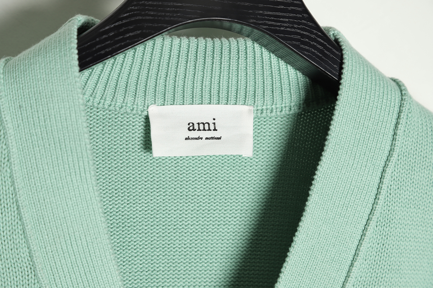AMI PARIS 21FW Heart Embroidered Sweater Cardigan TSK5