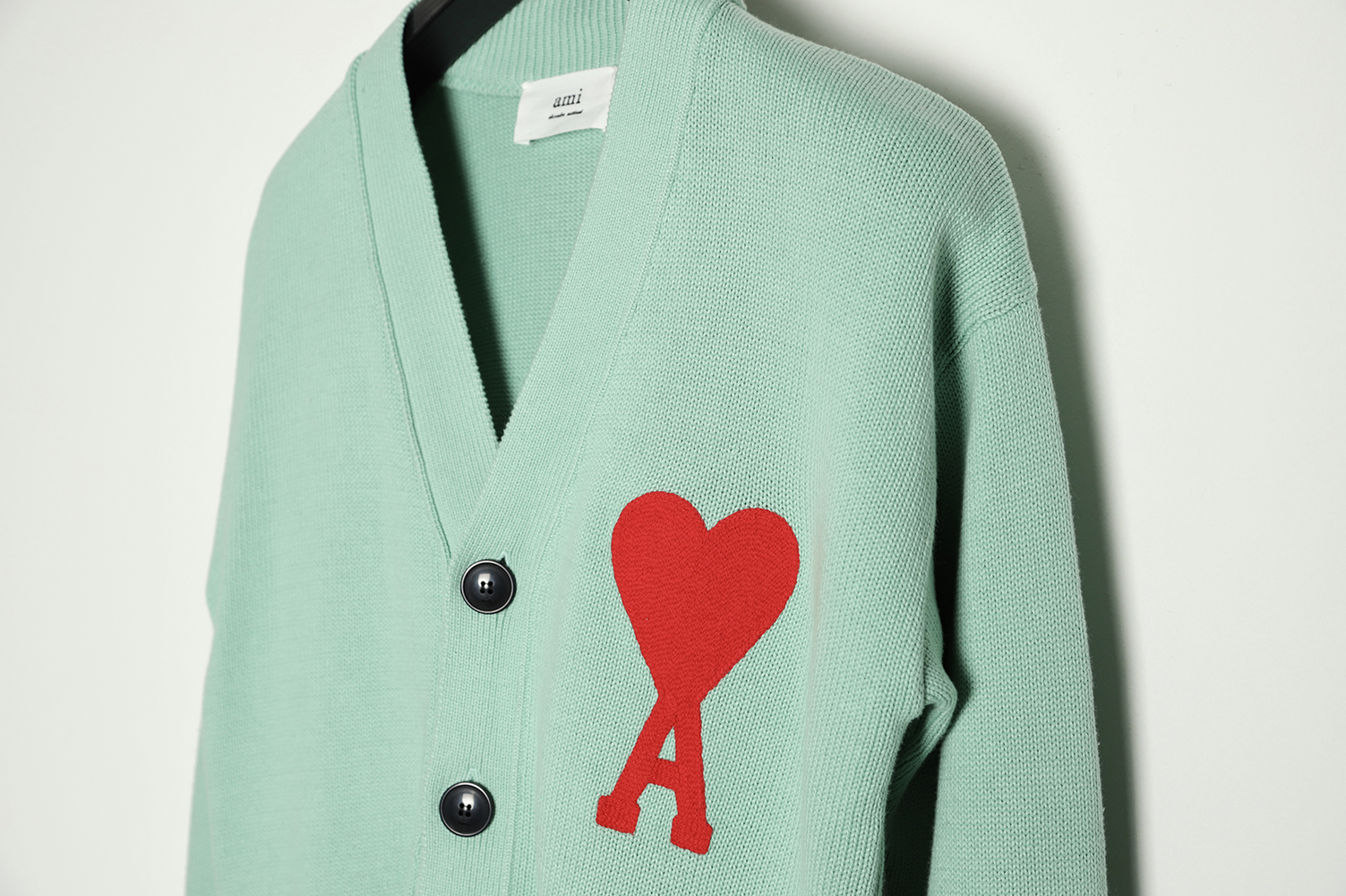 AMI PARIS 21FW Heart Embroidered Sweater Cardigan TSK5