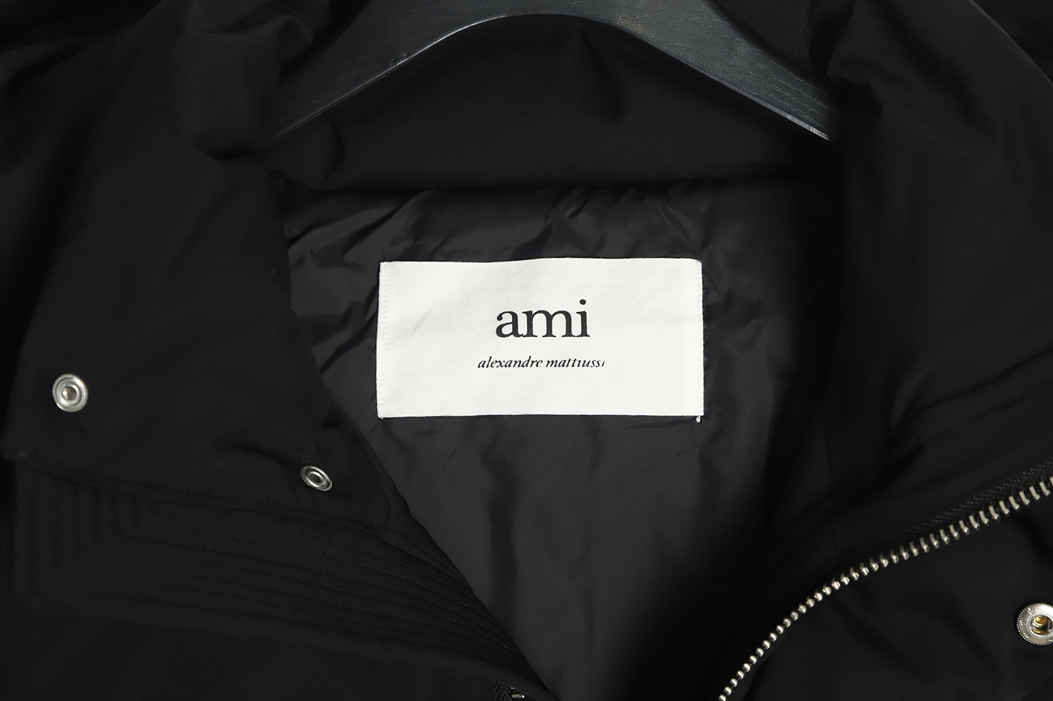 AMI PARIS 22SS solid color hooded down jacket TSK2