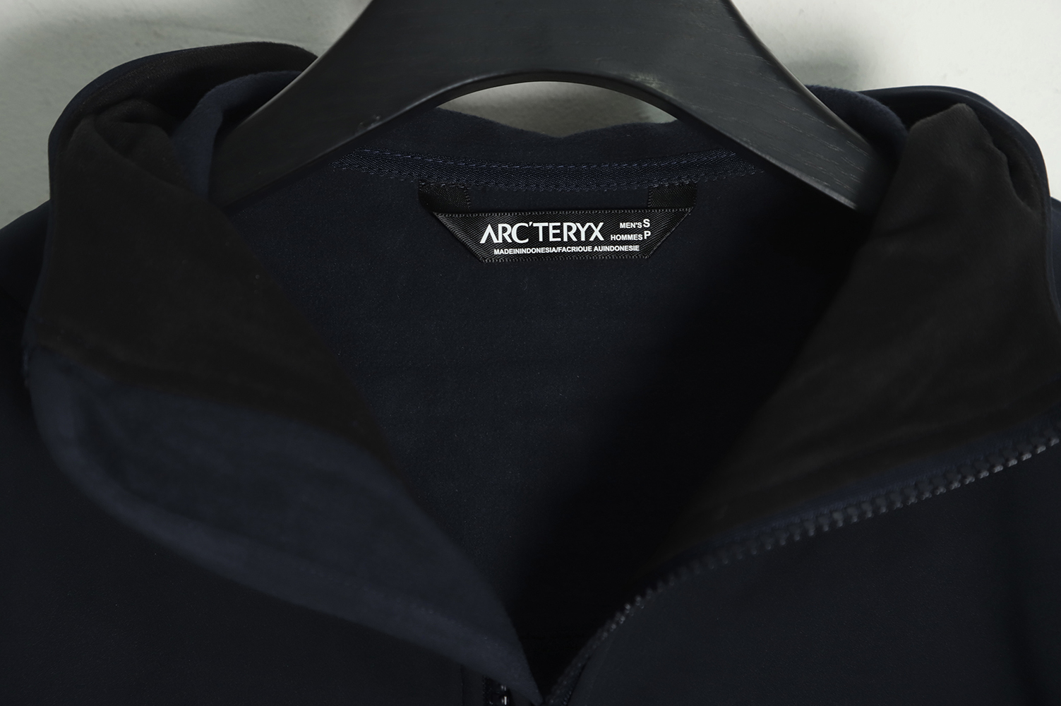 ARC'TERYX 22FW Essentials Fleece Hooded Jacket
