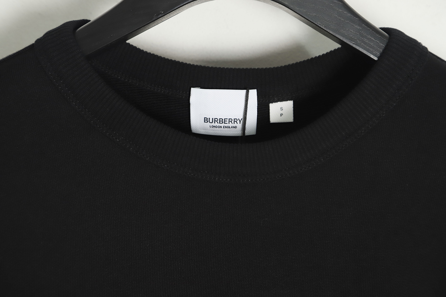 Burberry 22FW Oak Leaf Olive Branch Badge Embroidered Crewneck Sweatshirt TSK1