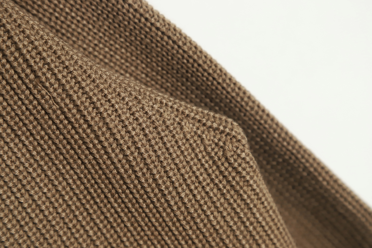 Bottega Veneta 22FW Back Logo Crew Neck Sweater