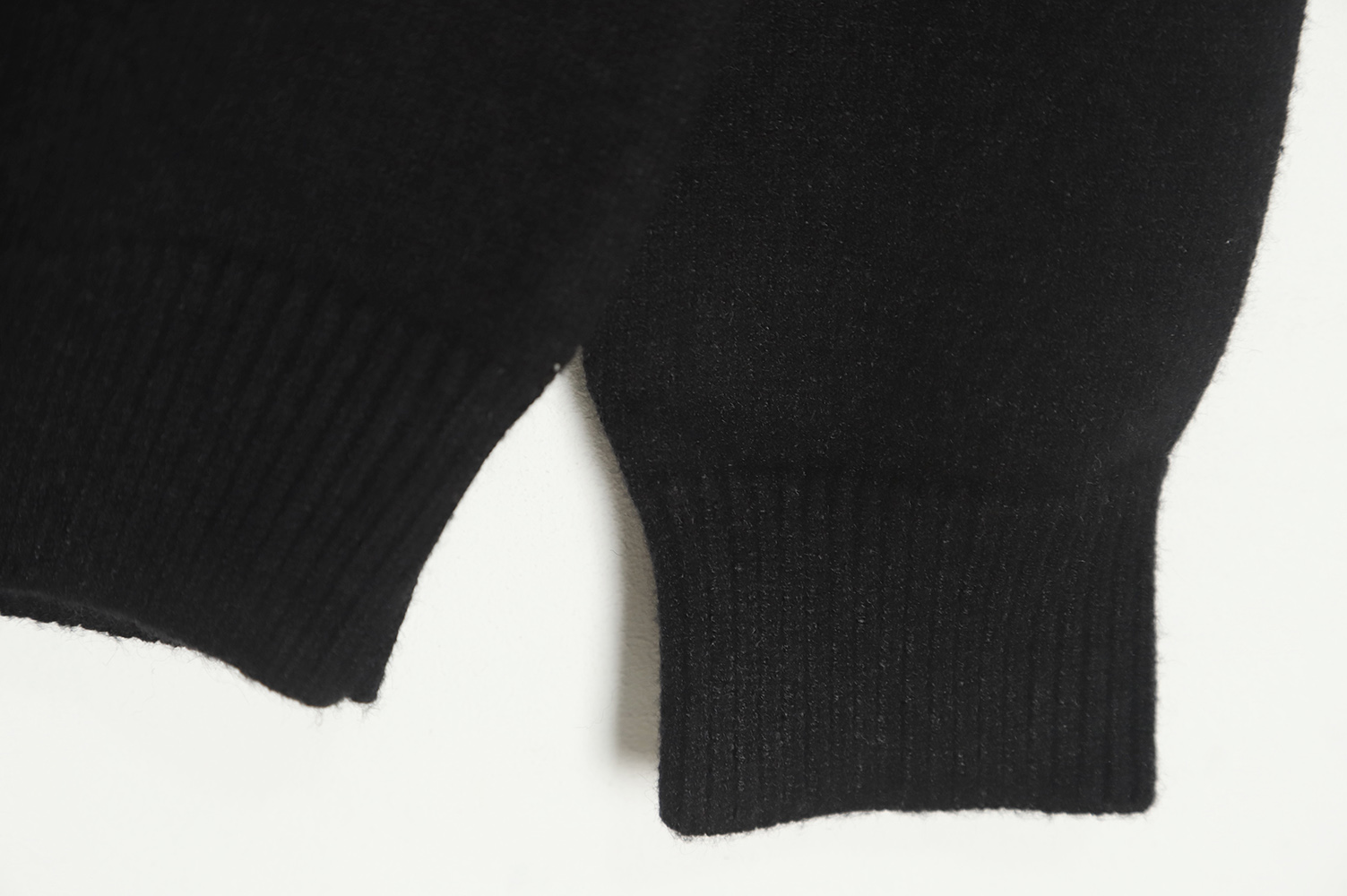Celine 22FW Arc de Triomphe Embroidered Crew Neck Sweater
