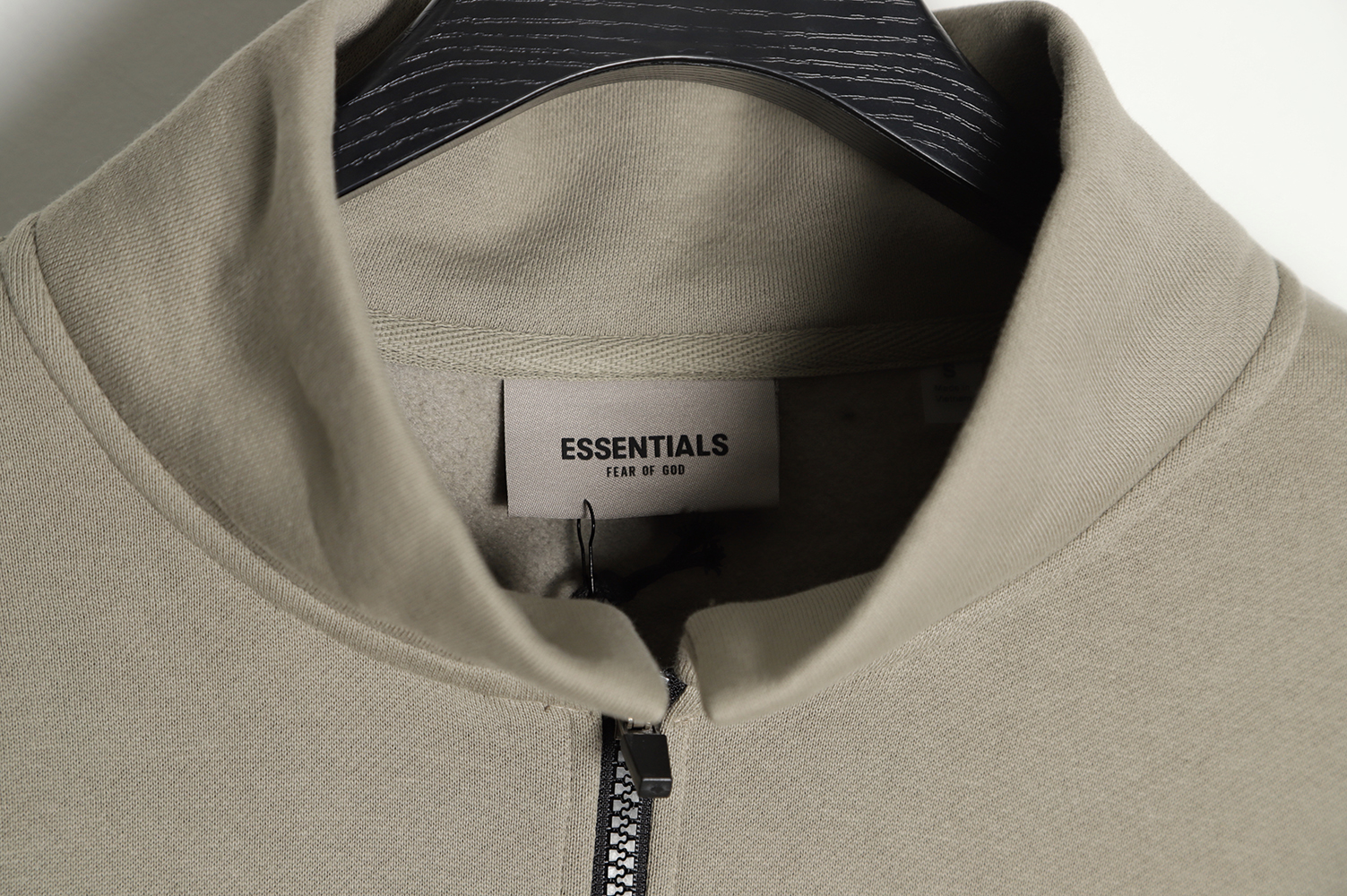 FEAR DF GOD double line ESSENTIALS double row silicone letter half zipper sweater Taupe