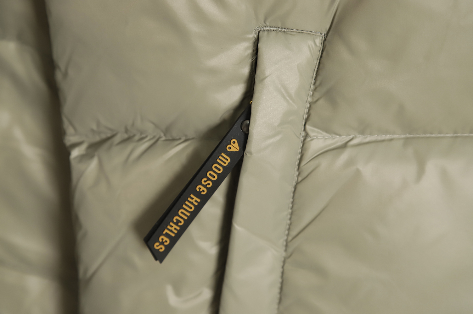 Moose Knuckles Canada Scissors Down Jacket TSK3