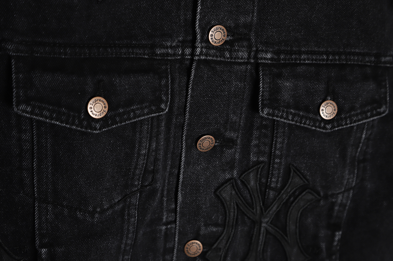 Supreme & MLB NY logo embroidered denim jacket