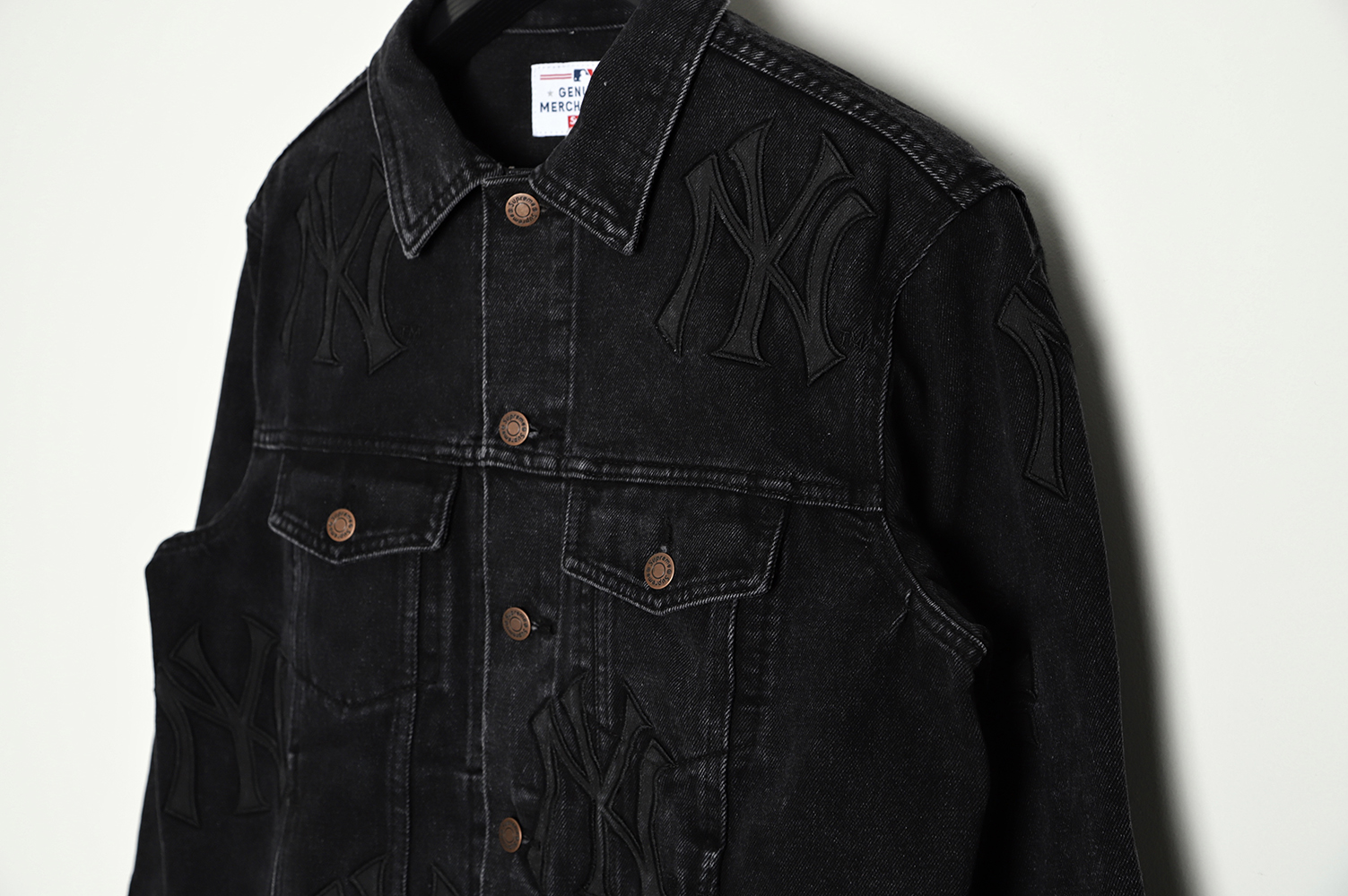 Supreme & MLB NY logo embroidered denim jacket