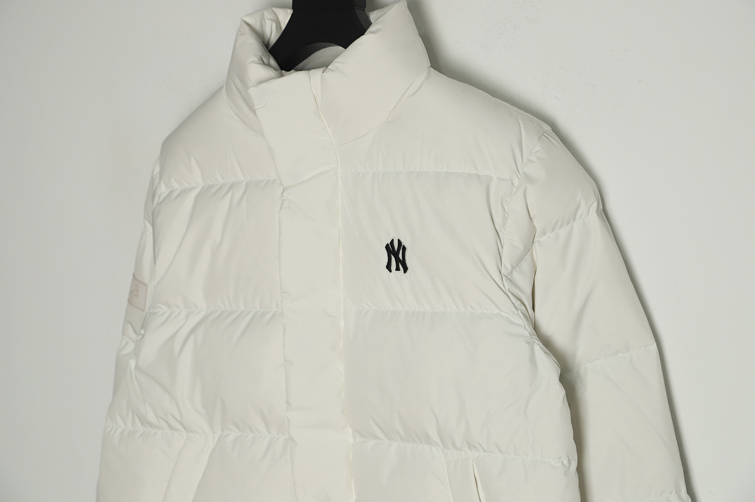 MLB Button Small Label Embroidered LOGO Short Thick Down Jacket