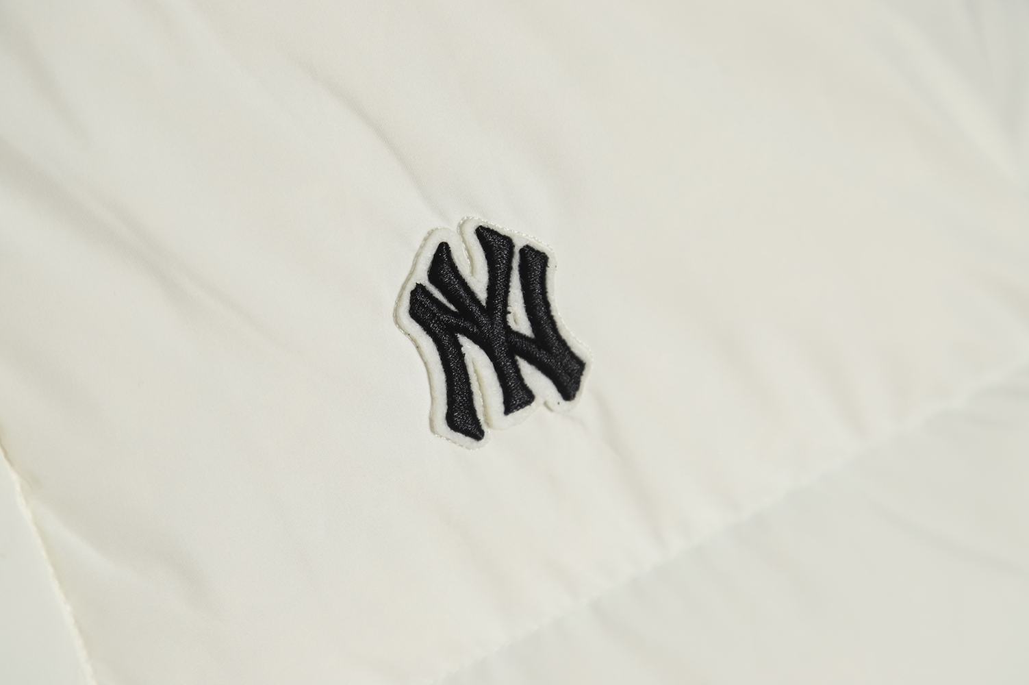 MLB Button Small Label Embroidered LOGO Short Thick Down Jacket