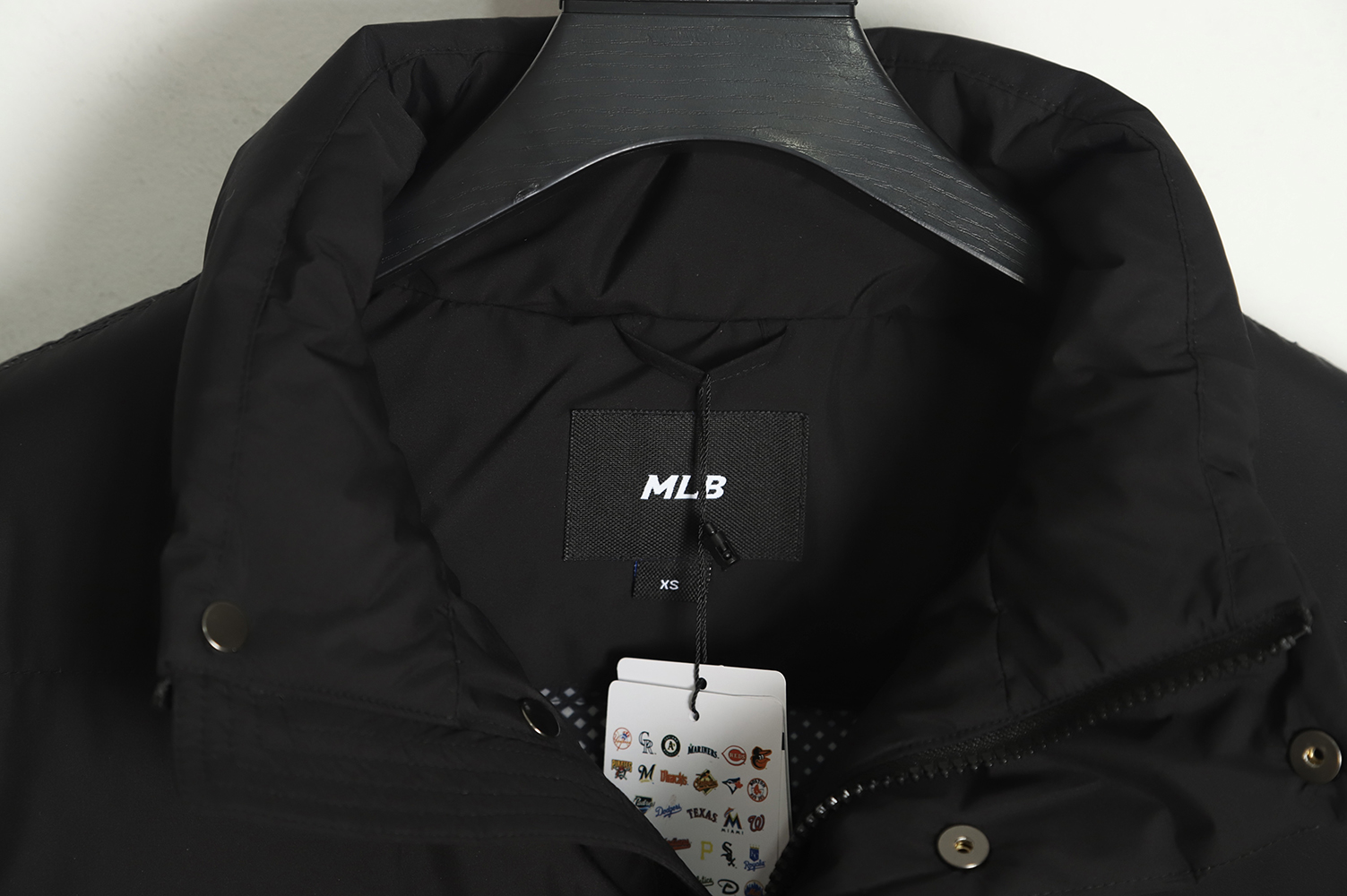MLB Button Small Label Embroidered LOGO Short Thick Down Jacket TSK1