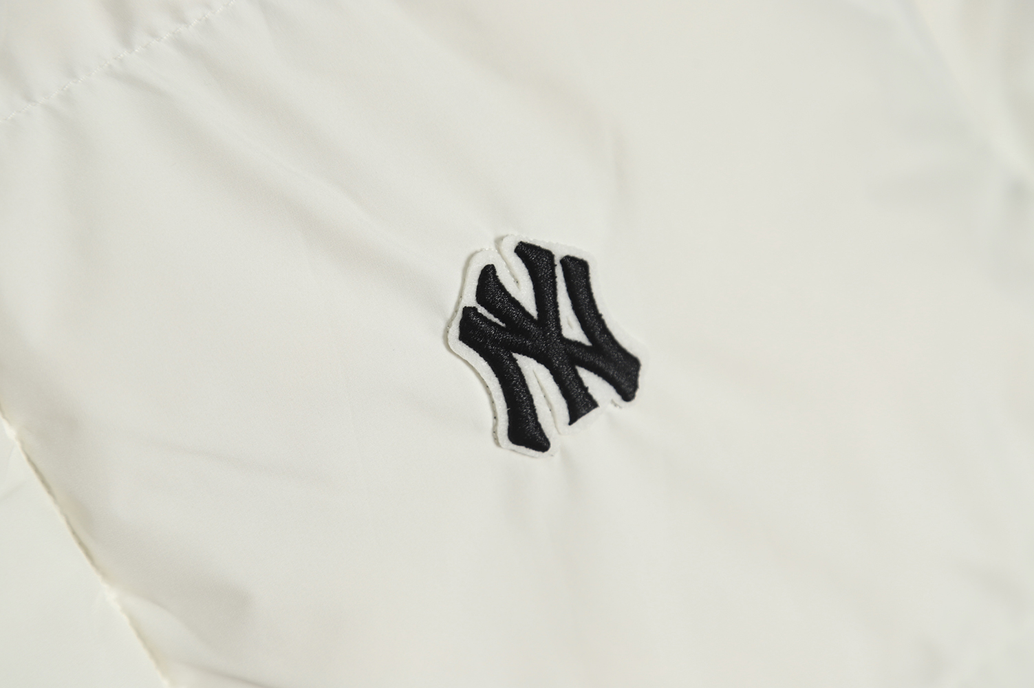 MLB Button Small Label Embroidered LOGO Long Thick Down Jacket