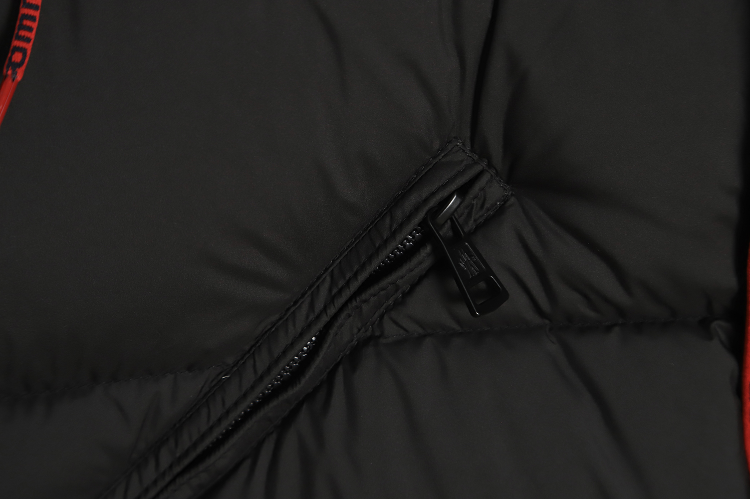 Moncler 22FW Red line down jacket