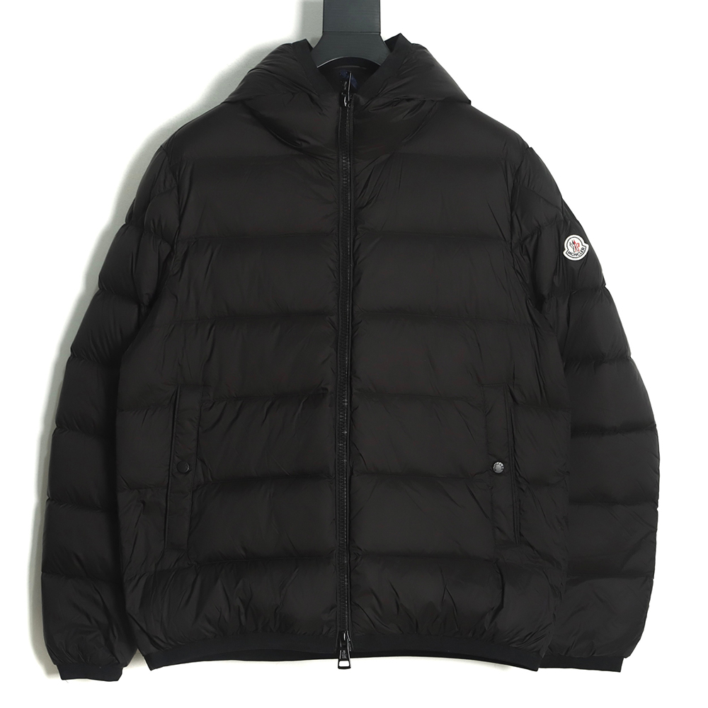 Moncler 22FW classic down jacket