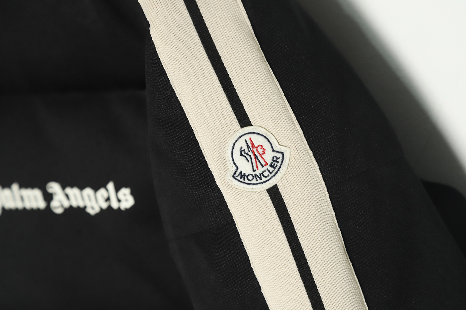 Moncler x Palm Angels joint FW21 logo color stripe embroidery logo down jacket jacket TSK1