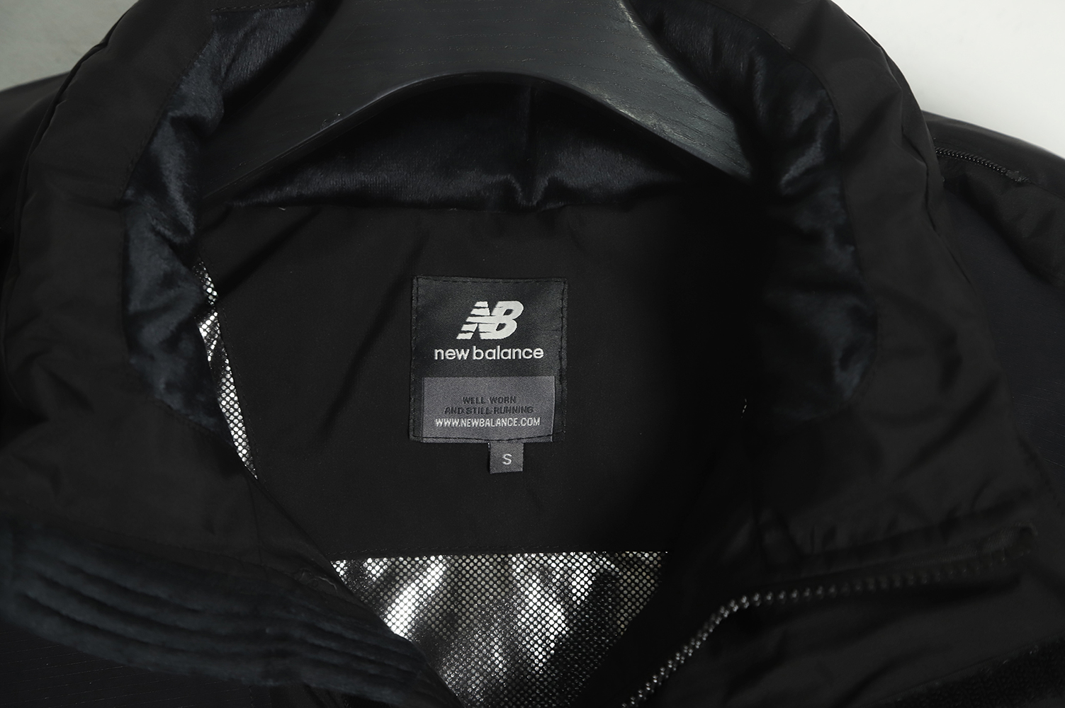 New Balance Velcro Medal Couple Down Jacket TSK1