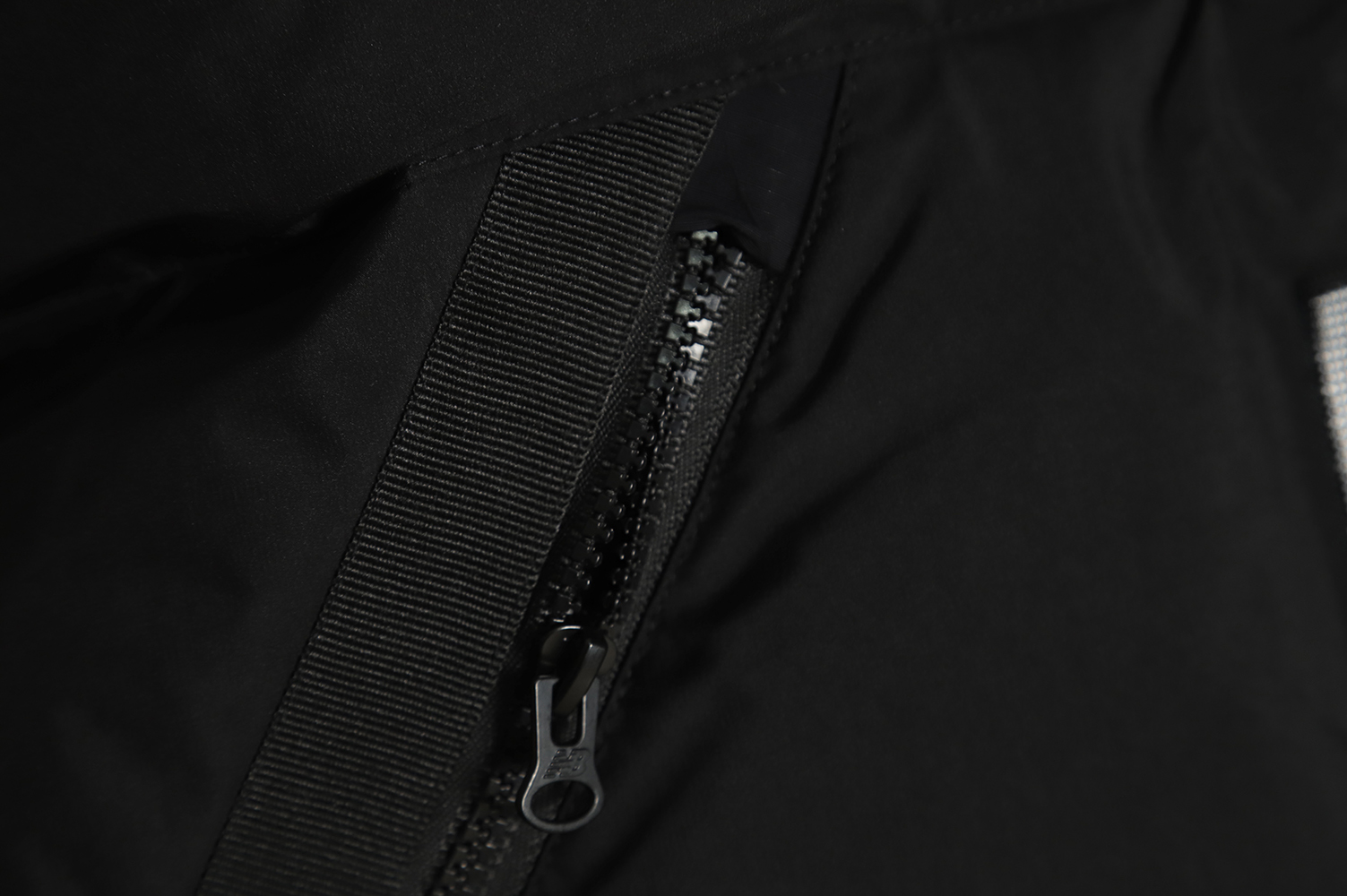 New Balance Velcro Medal Couple Down Jacket TSK1