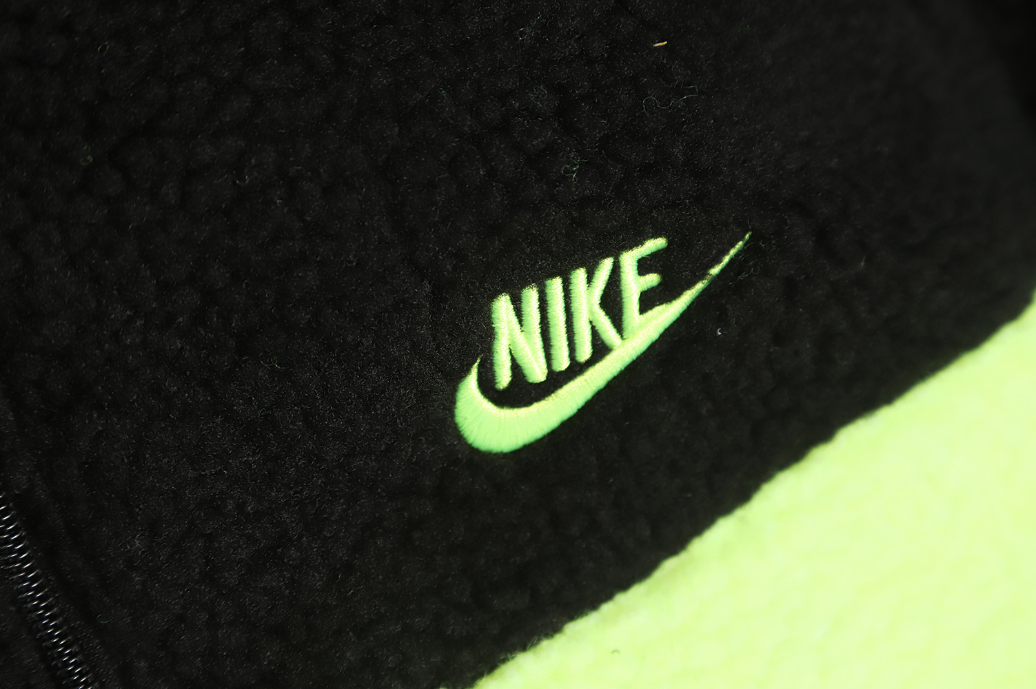 Nike Big Swoosh Big LOGO Polar fleece jacket TSK1