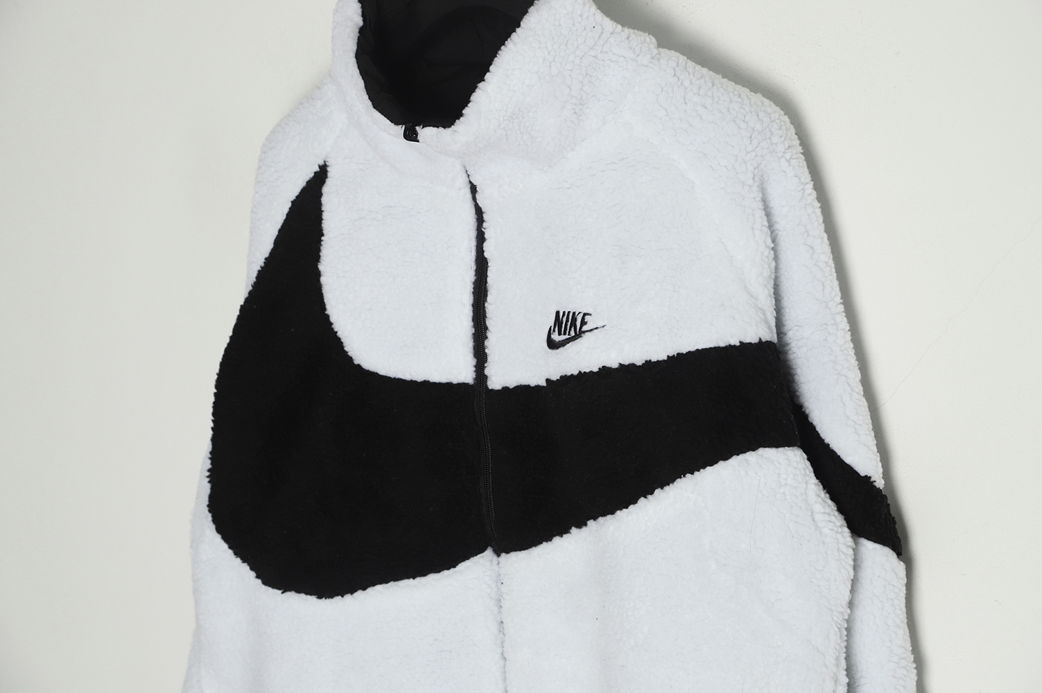 Nike Big Swoosh Big LOGO Polar fleece jacket