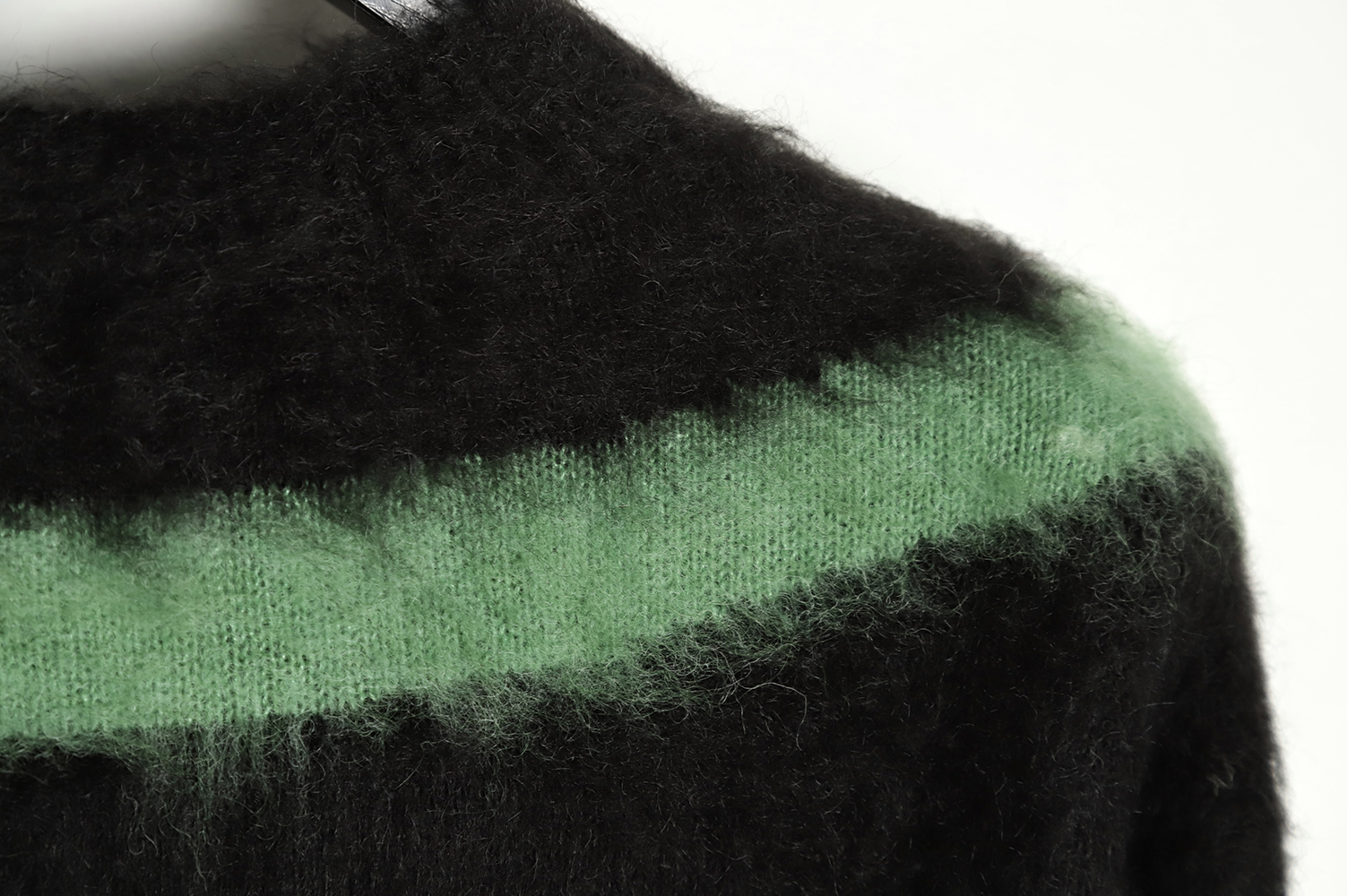 OFF WHITE Mohair Sweater TSK10