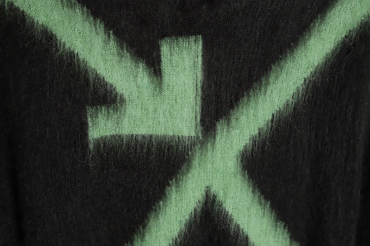 OFF WHITE Mohair Sweater TSK10