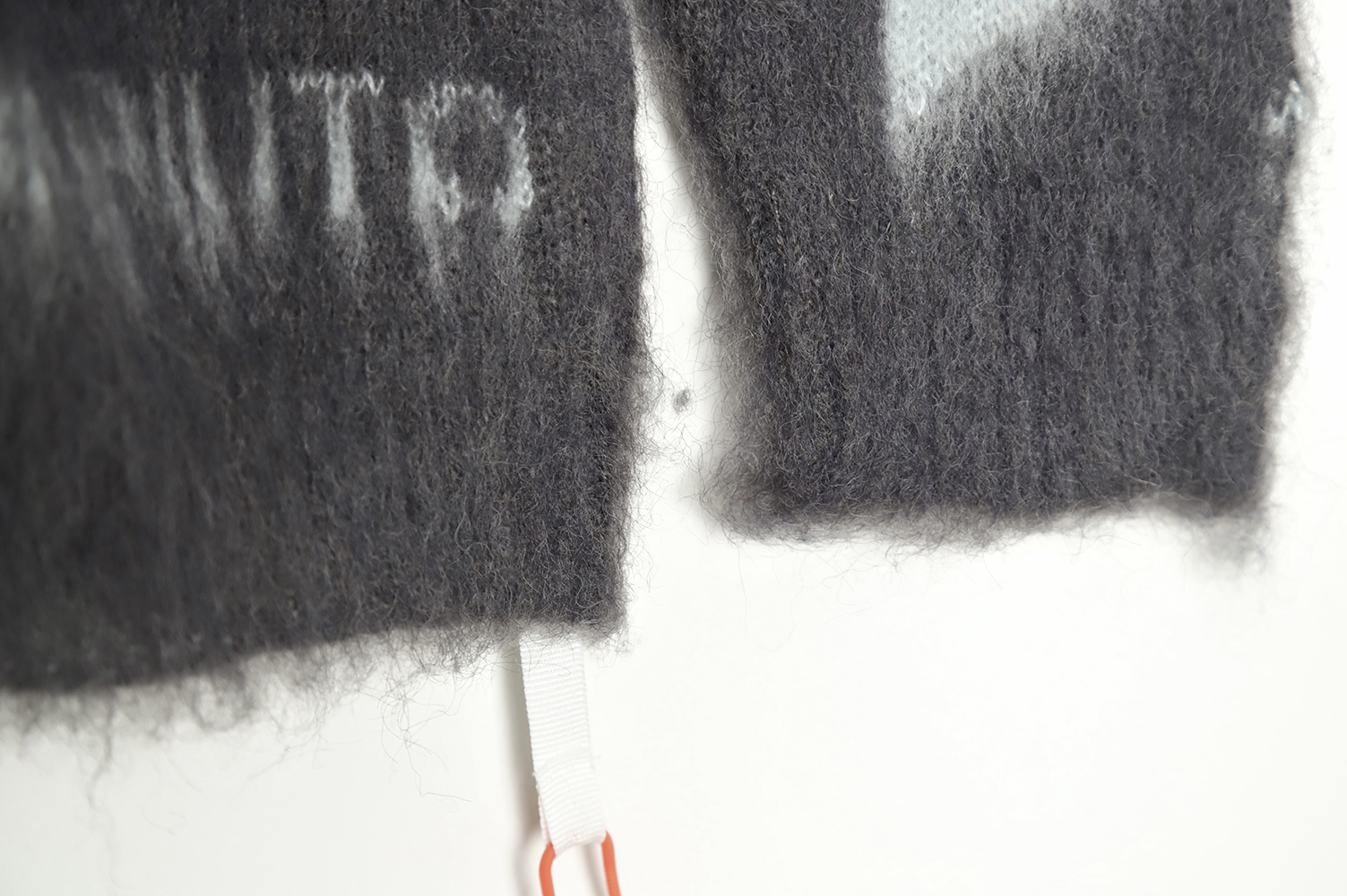 OFF WHITE Mohair Sweater TSK12