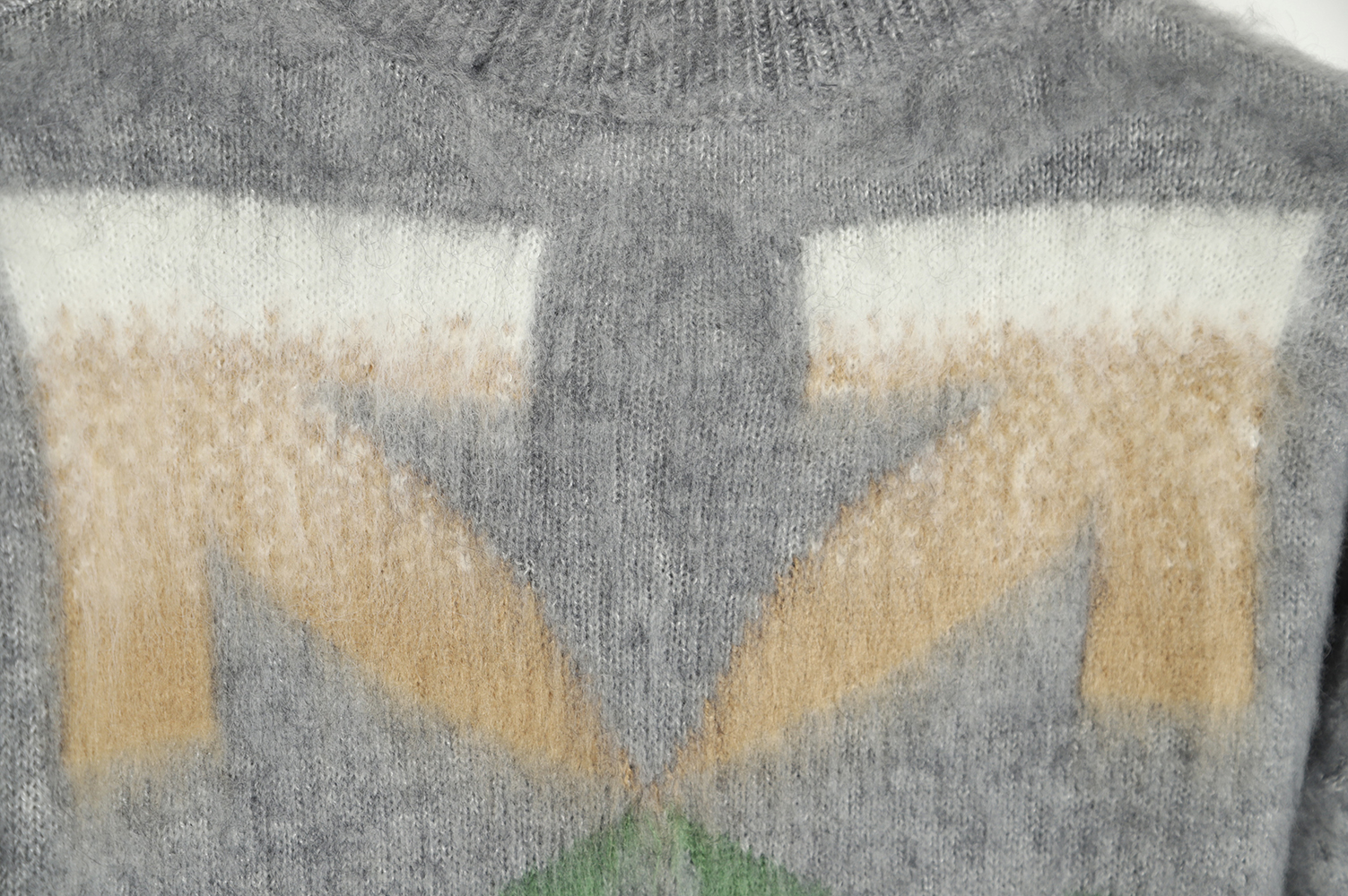 OFF WHITE Mohair Sweater TSK18