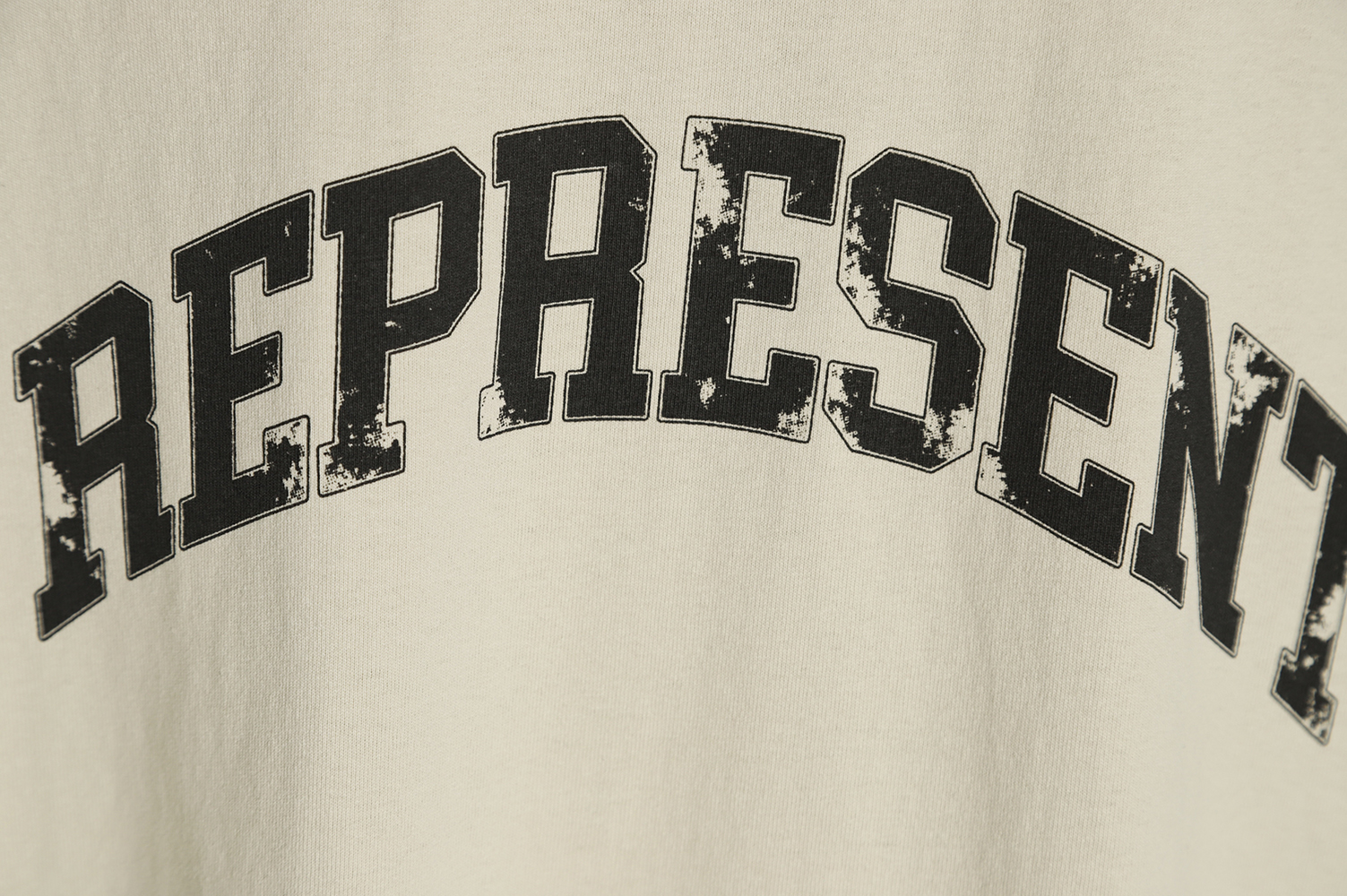 Represent Chest Letter Badge Short Sleeve T-Shirt