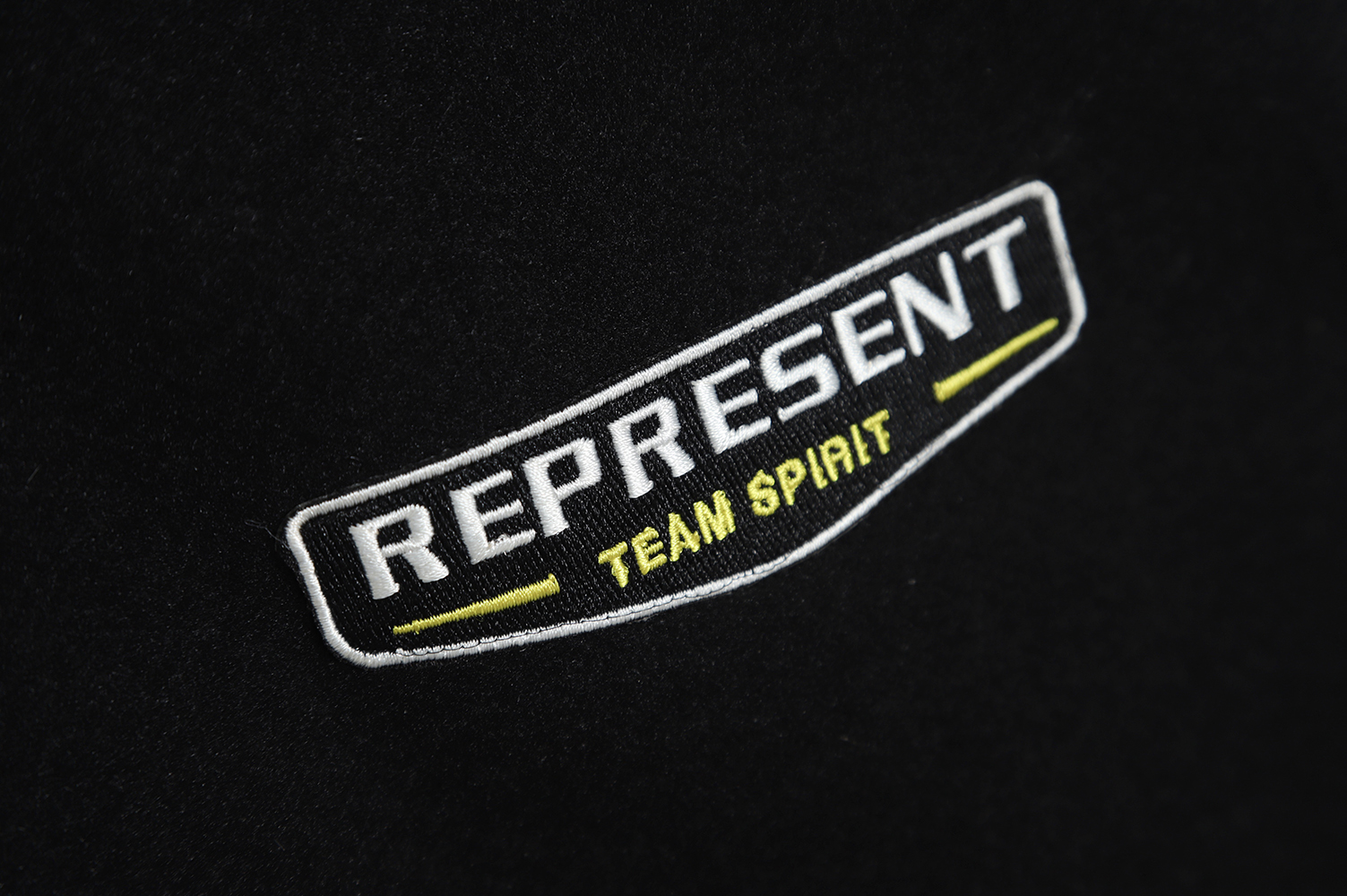 Represent 22FW English letter wings embroidery quilted baseball uniform TSK1
