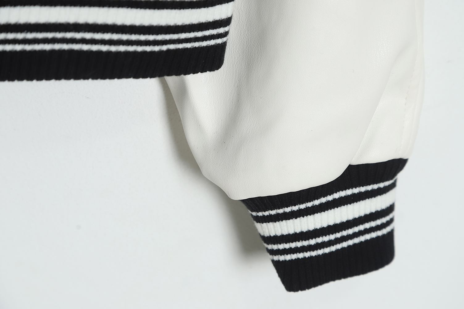 Represent 22FW English letter wings embroidery quilted baseball uniform TSK1