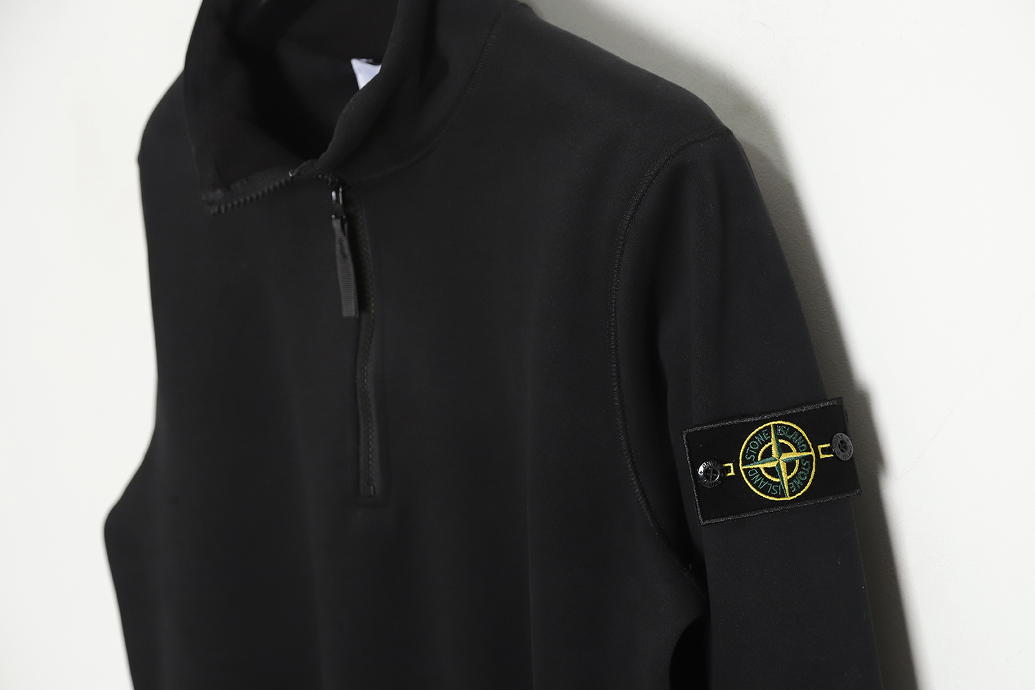 STONE ISLAND stand collar half zipper mink velvet longleeved sweater