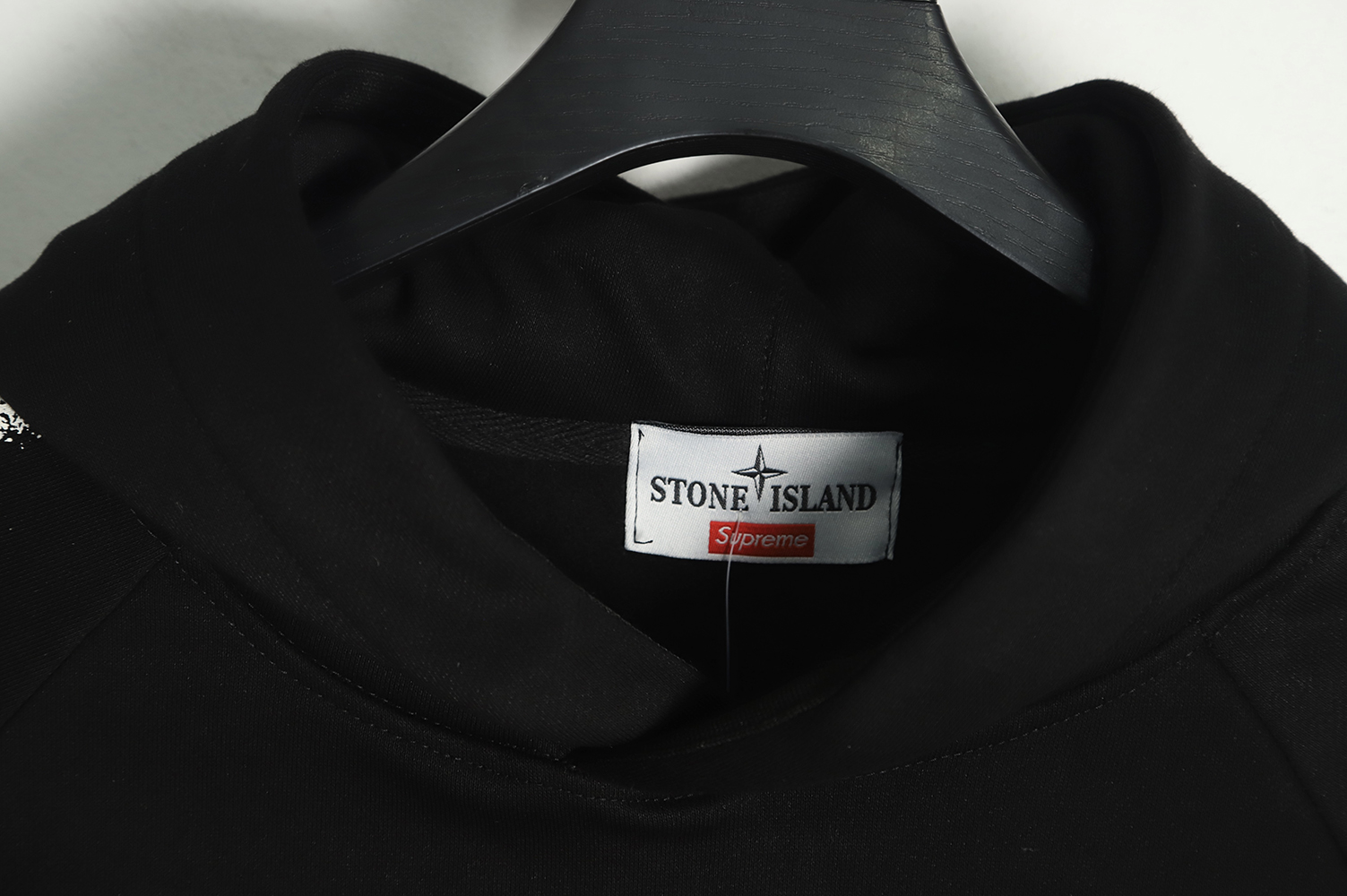 Supreme SS22 Week12 X Stone Island Co-branded Side Pattern Hooded Plus Fleece Sweater