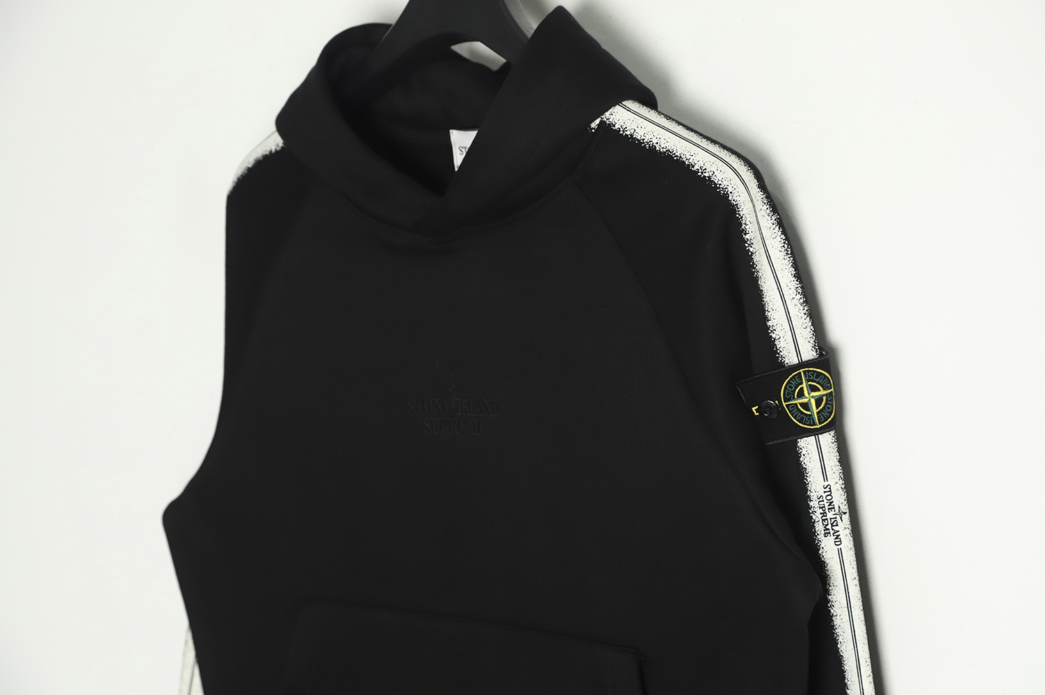 Supreme SS22 Week12 X Stone Island Co-branded Side Pattern Hooded Plus Fleece Sweater