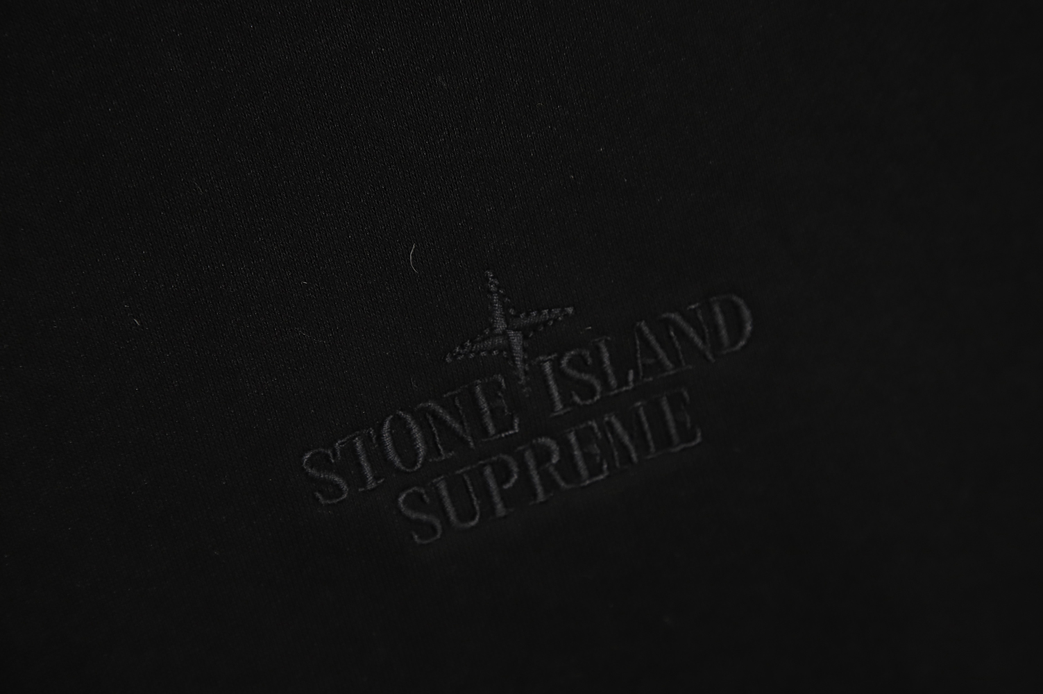 Supreme SS22 Week12 X Stone Island Co-branded Side Pattern Hooded Plus Fleece Sweater