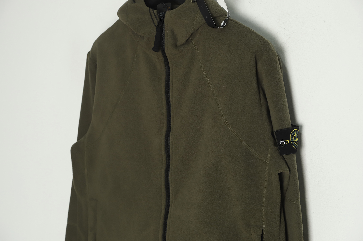Stone Island 22FW back compass embroidery lambswool zipper jacket