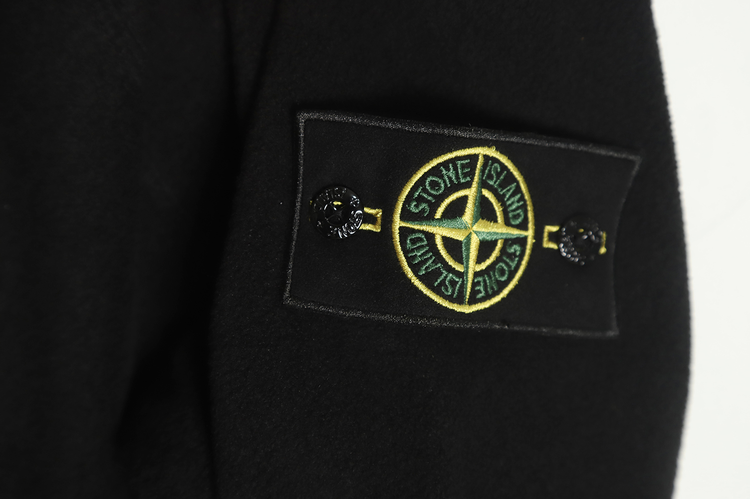 Stone Island 22FW back compass embroidery lambswool zipper jacket TSK1