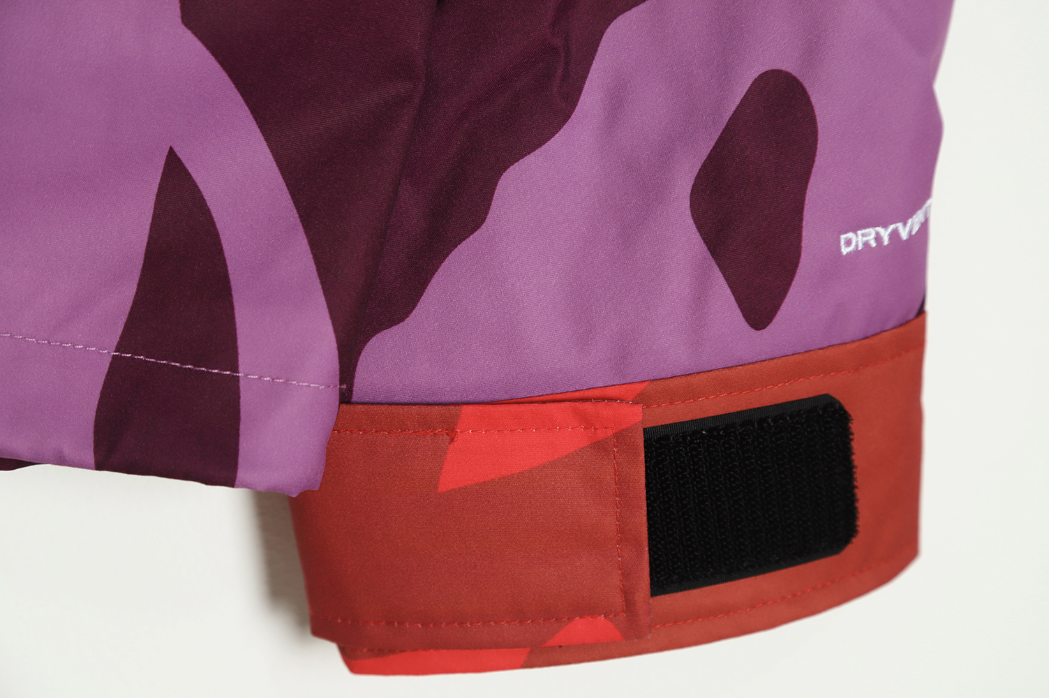 the north face kaws joint series hard shell jacket TSK1