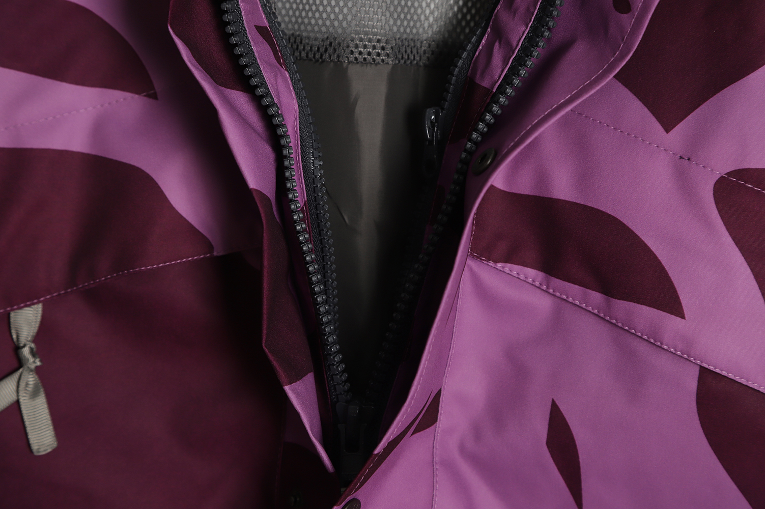 the north face kaws joint series hard shell jacket TSK1