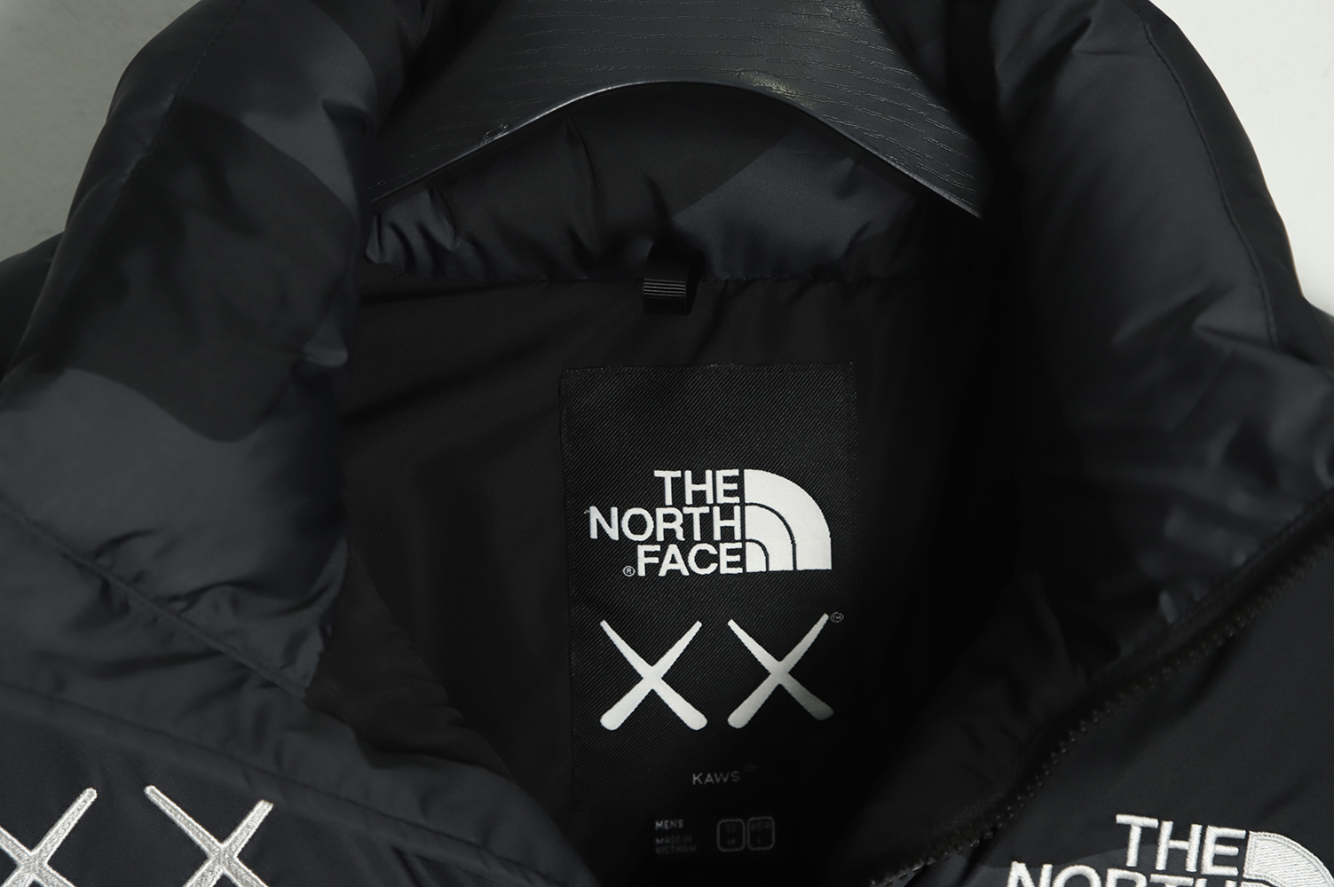 The North Face KAWS Joint 1996 American Edition Down Jacket TSK1