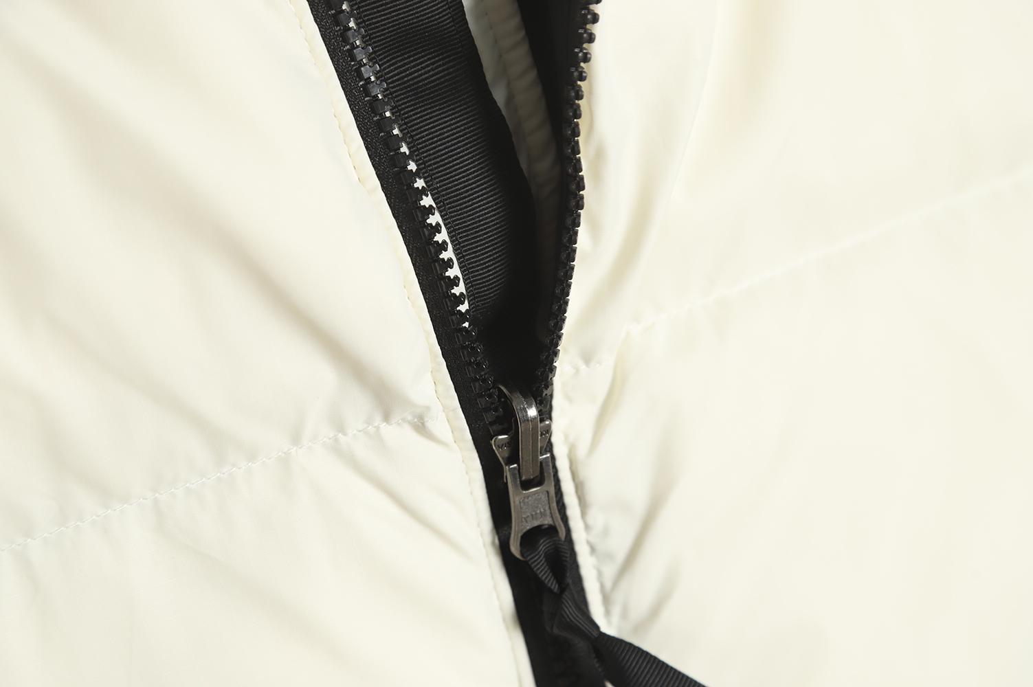 The North Face Classic Down Vest TSK4