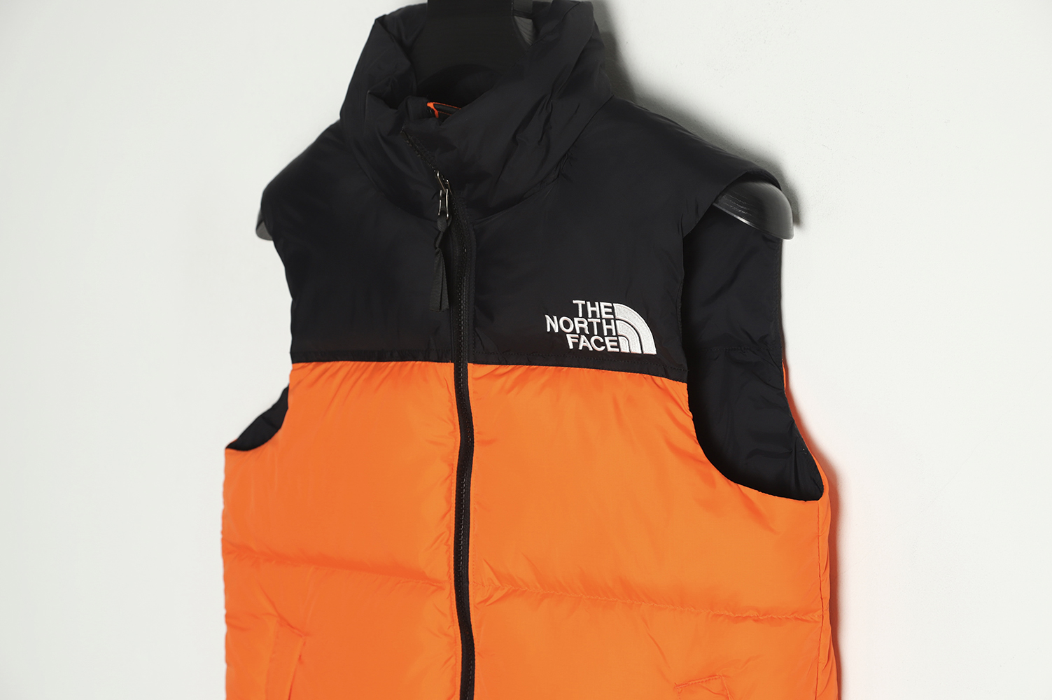 The North Face Classic Down Vest TSK2